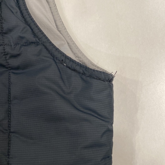 Patagonia Navy Quilted Women’s Vest - Picture 6 of 8